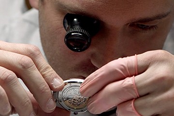 东莞换欧米茄手表电池